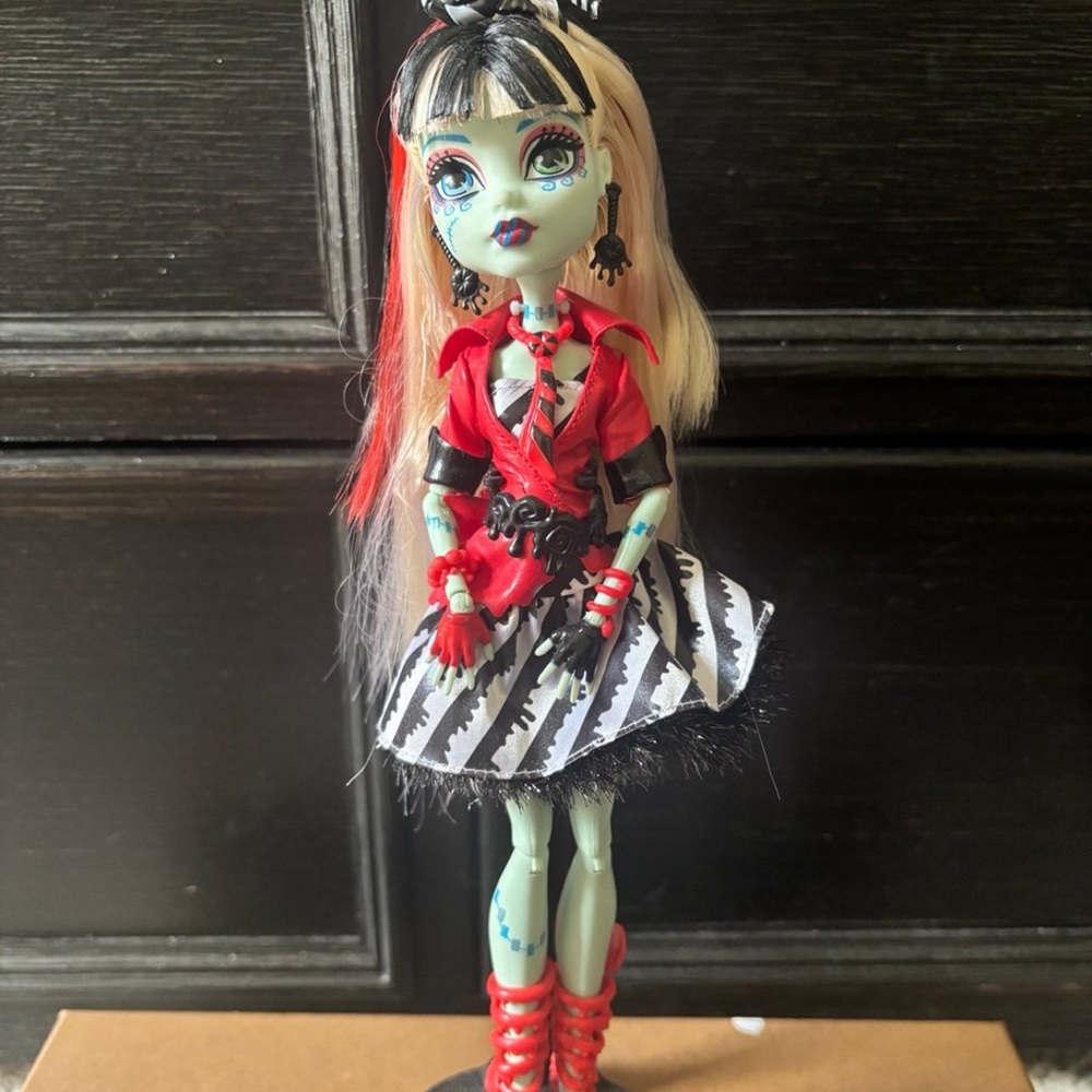 Monster High Frankie Stein Sweet Screams